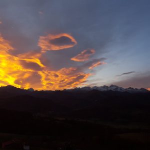 atardecer, vista de los Picos de Europa
