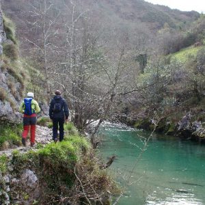 caminando por el Dobra